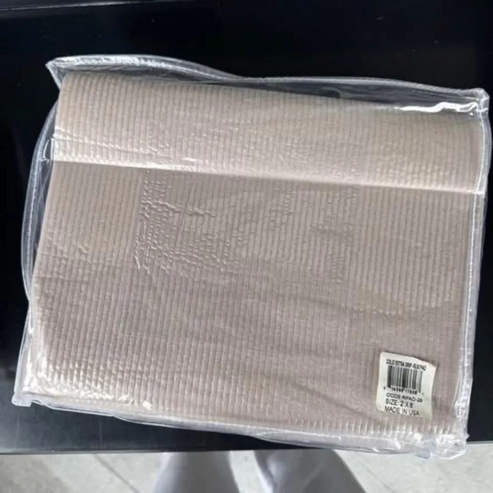 Dash & Albert Solid Extra-Grip Rug Pad 2’ x 8’ Runner – New in Package (2 availa